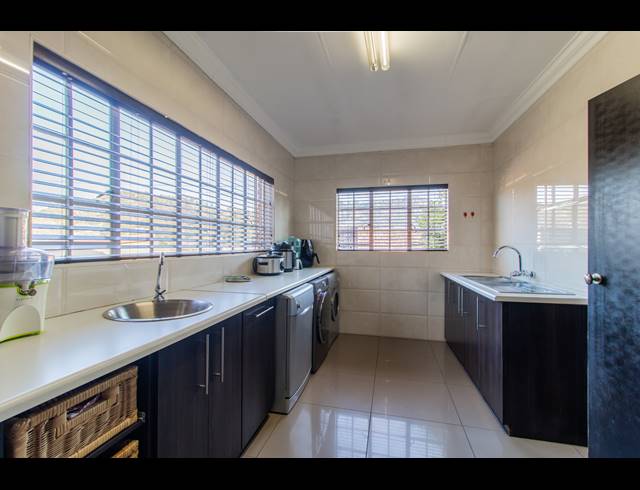 3 BEDROOM HOUSE FOR SALE IN ALAN MANOR